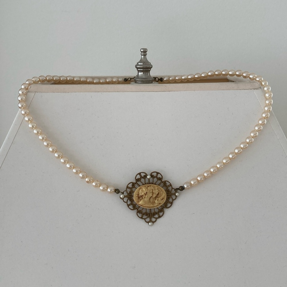 Romantic Victorian Style Necklace